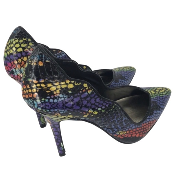 COPY - Like new Unique Rainbow Snake Print High Heels - Picture 6 of 9
